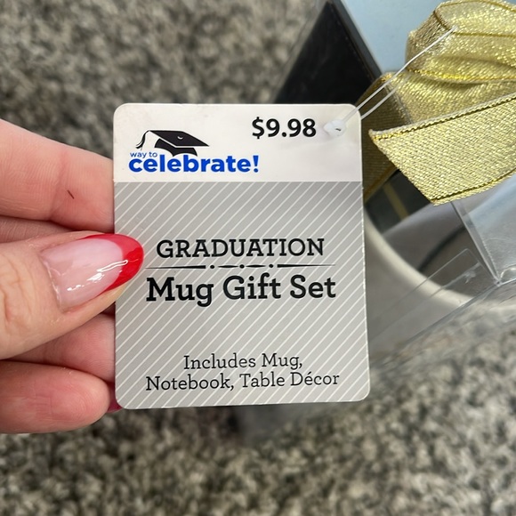 Celebrate Graduation Mug Gift Set - Class of 2021 - Picture 6 of 15